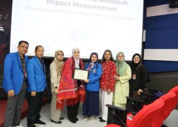 Mahasiswa dan Dosen Program Doktor Manajemen Tingkatkan Kompetensi Riset melalui Workshop Internasional Bibliometric Analysis dengan R Studio di Universit Kebangsaan Malaysia